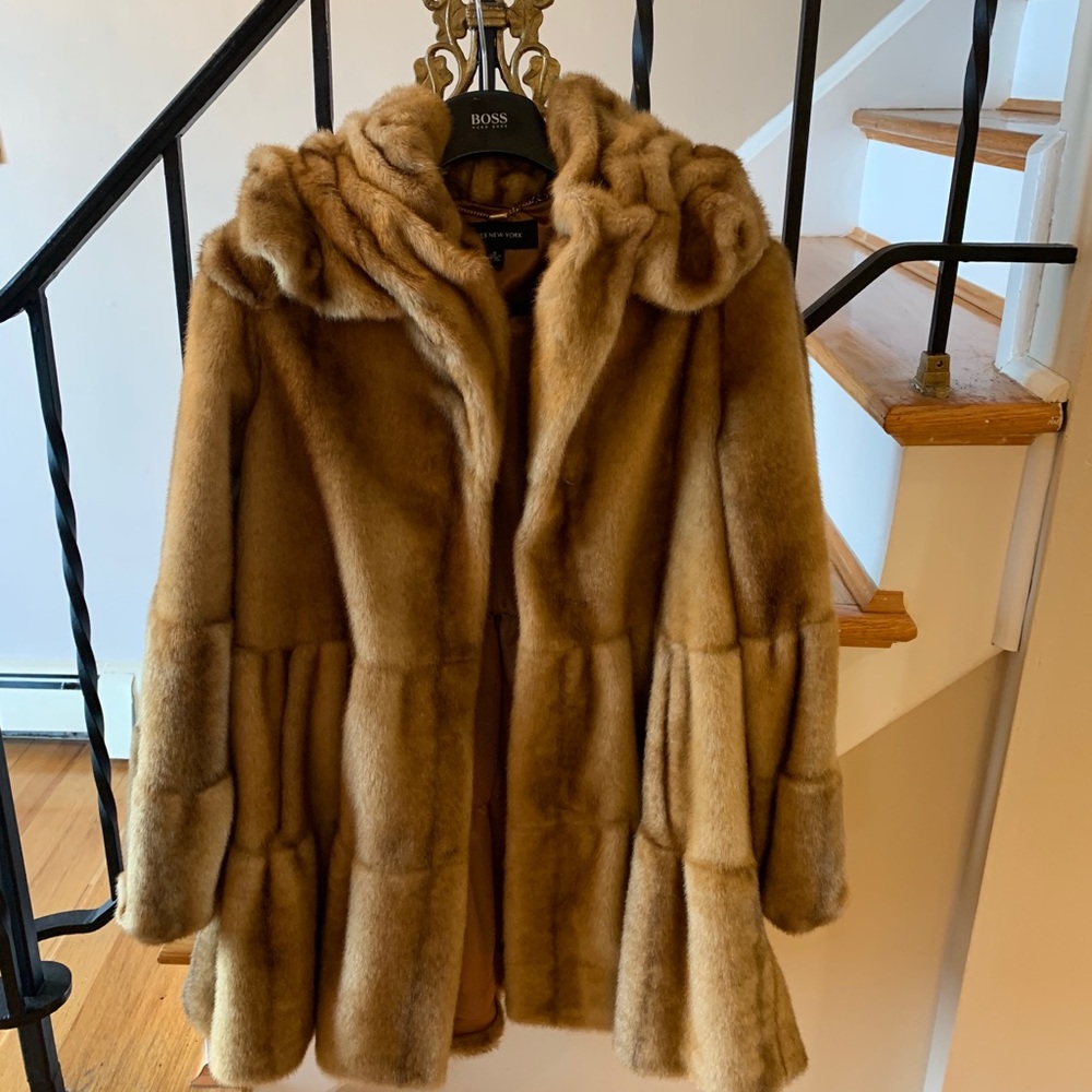 Faux Fur Jones New York coat
